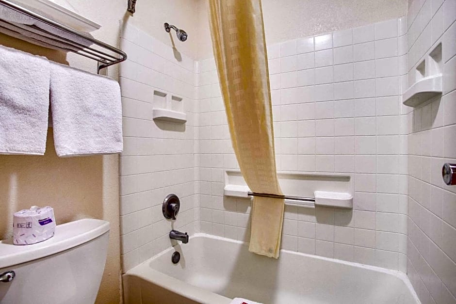 Econo Loge Inn & Suites Albuquerque East I-40 Eubank Exit