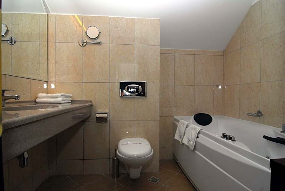 Casa Iris-Hotel & Restaurant