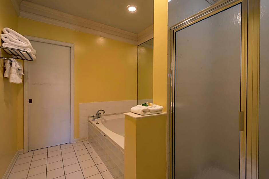 Century Suites Hotel