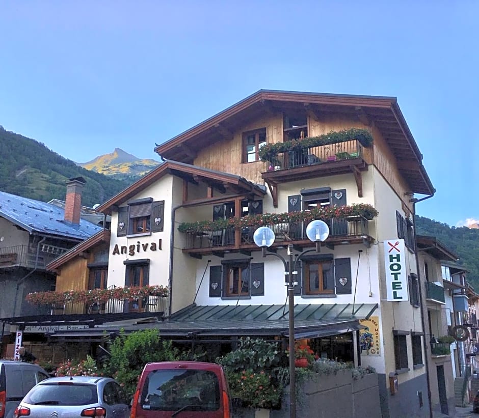 Hôtel Restaurant Angival - Chambres et Appartement