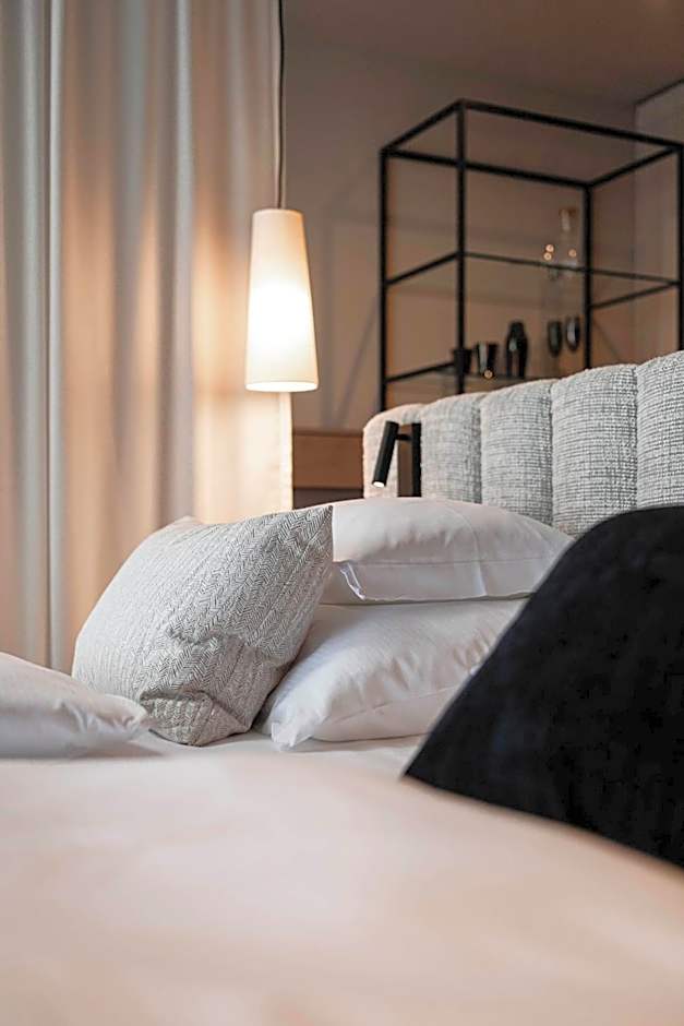 AEON Hotel - adults only Bed & Breakfast