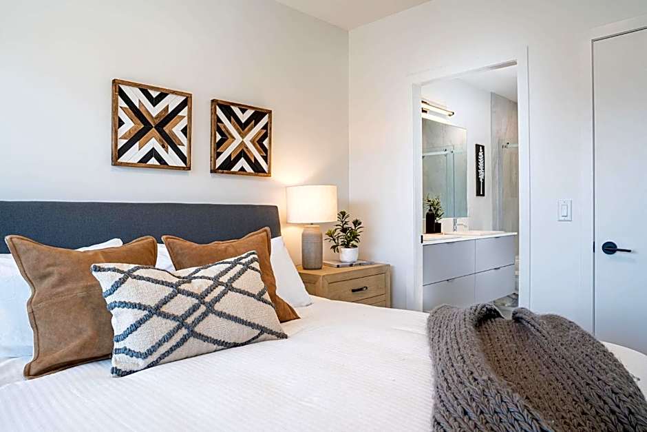 The Big Deck by Revelstoke Vacations