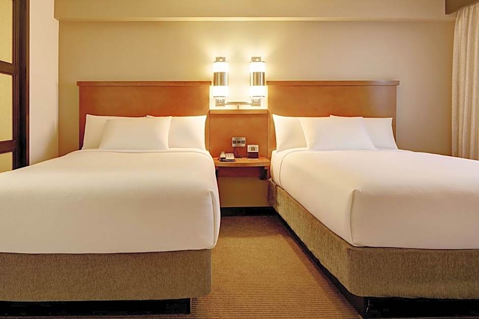 Hyatt Place Overland Park Convention Center