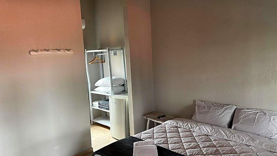 Pousada Buena Onda - 50m Da Praia - Ferrugem/SC