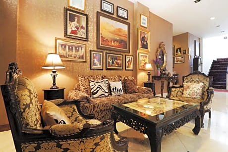 The Victoria Luxurious Guest House