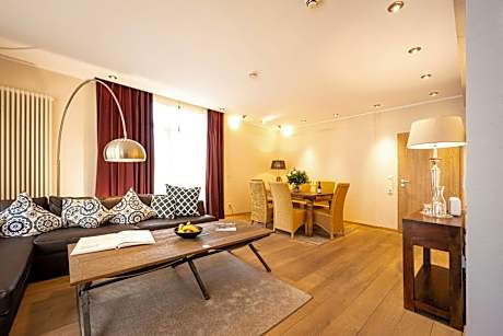 Signature Suite Forest, 2 Bedroom Signature Suite, Bedroom 1: 1 King, Bedroom 2: 1 Twin, Balcony