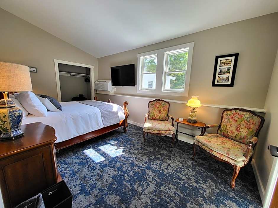 The Stowe Village Inn
