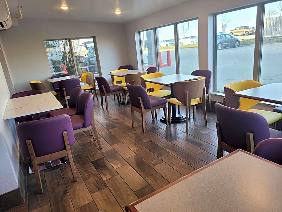 Best Western Plus Altoona Inn