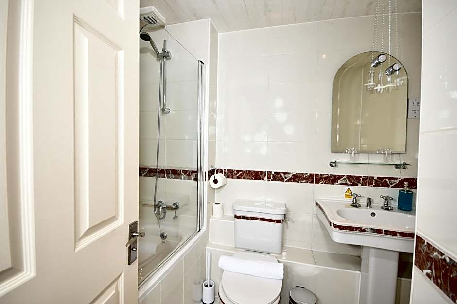 Lovelady Shield Hotel