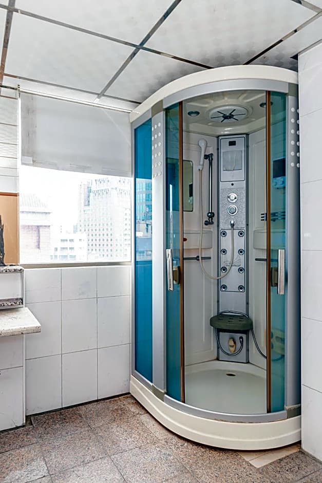 Yi Pin Business Hotel