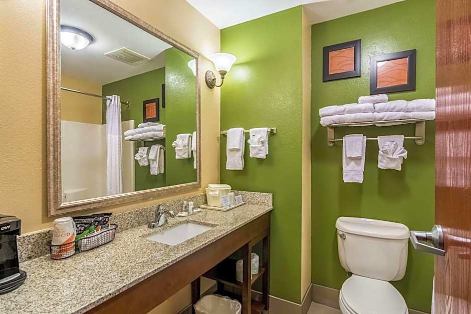 Comfort Inn & Suites Panama City North