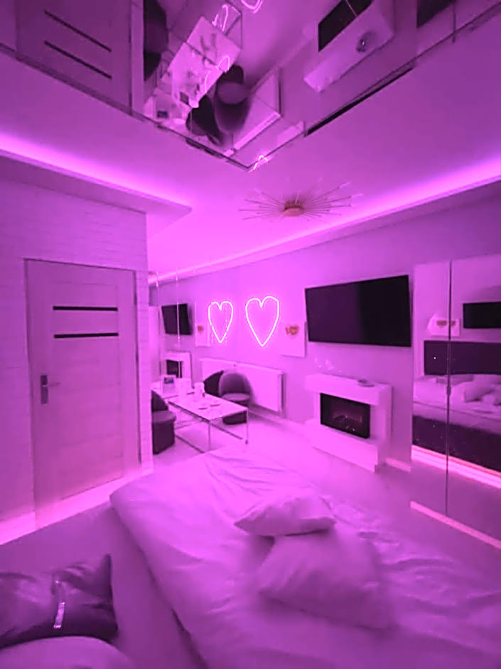 Apartament "Love Island" Jacuzzi SPA z dużą wanną z hydromasażem dla Dwojga