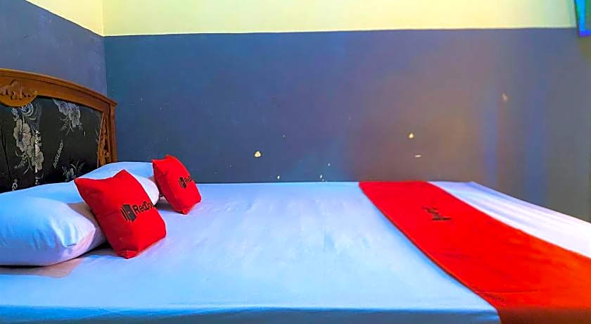 RedDoorz @ Wisma Sentosa Palopo