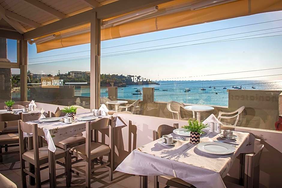 Thania Seaside Smotel - Adults Only