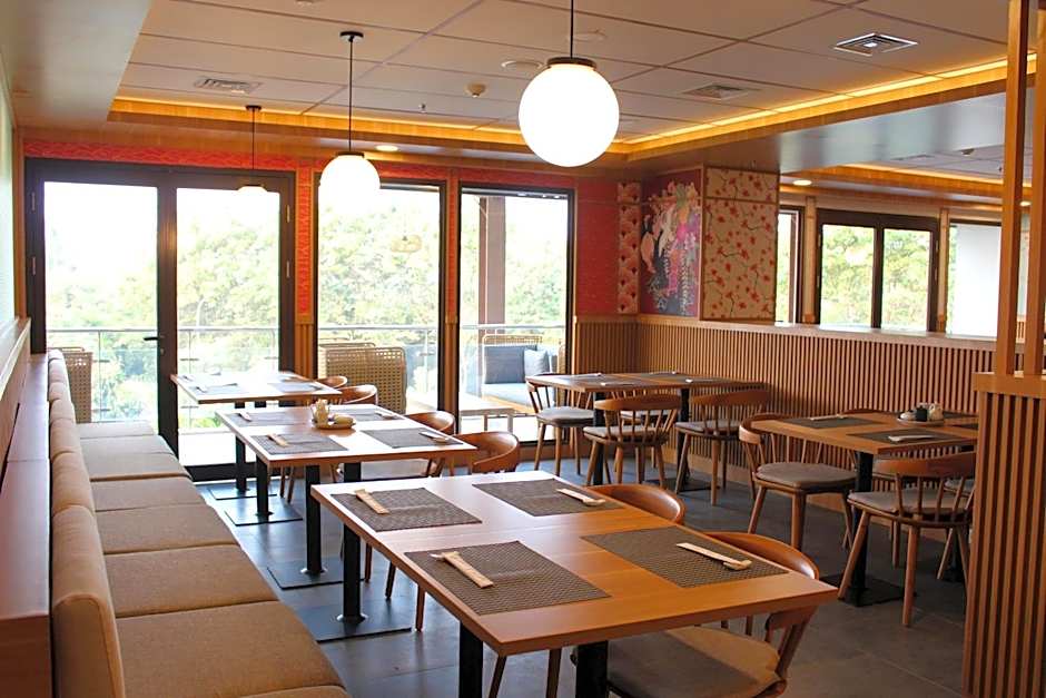 Kawana Golf Residence