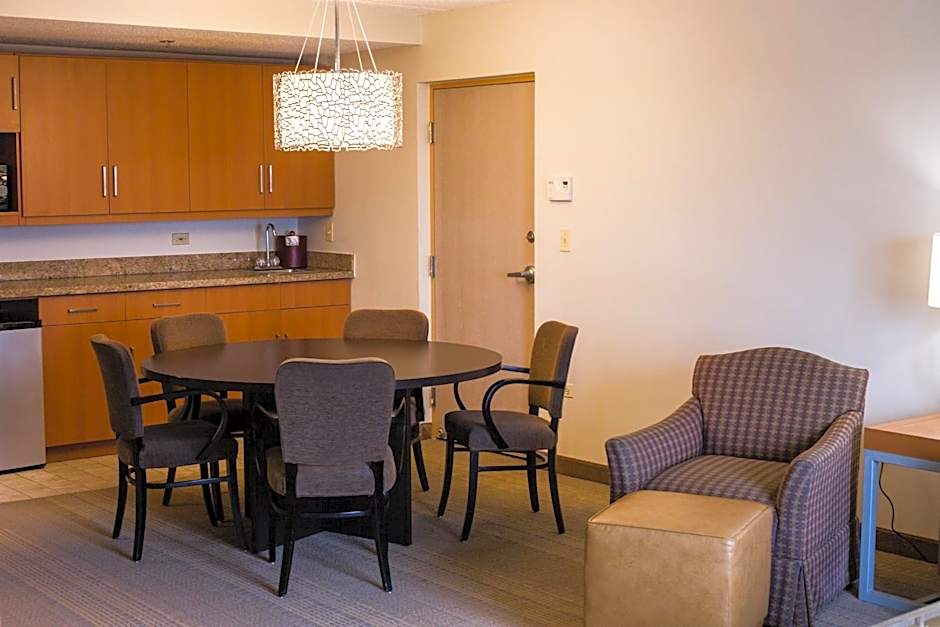 Holiday Inn & Suites Bolingbrook By IHG