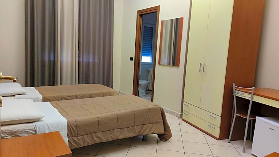 Hotel Emiliana