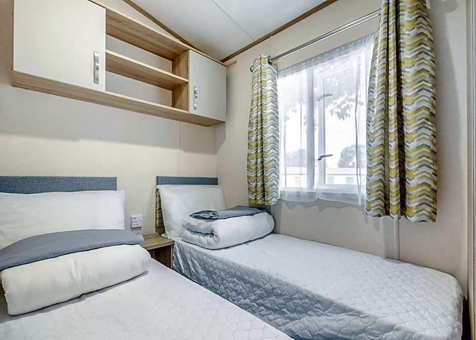 Andrewshayes Holiday Park
