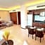 King Suites Hotel