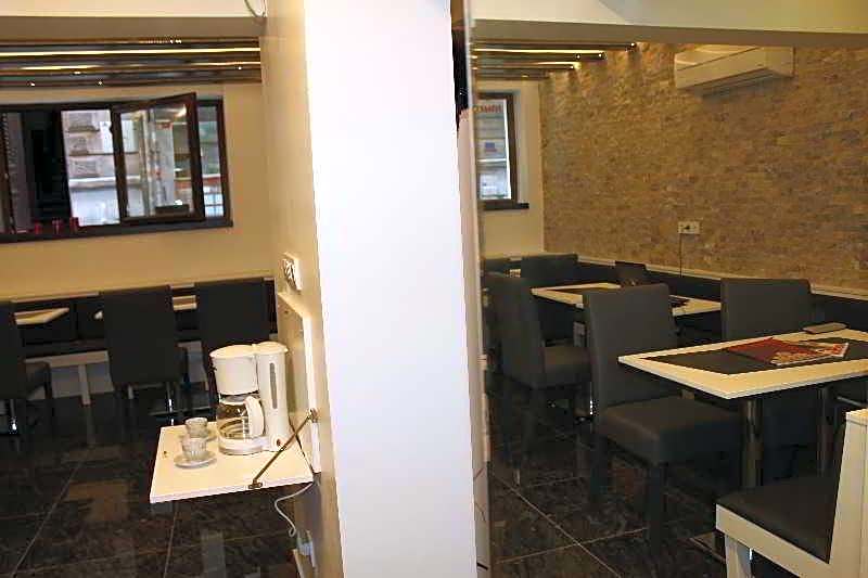 The Legend Platine Suite