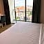 L Hotel