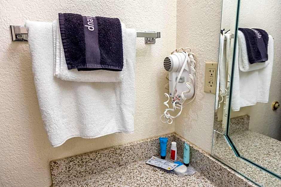 Savannah House Hotel