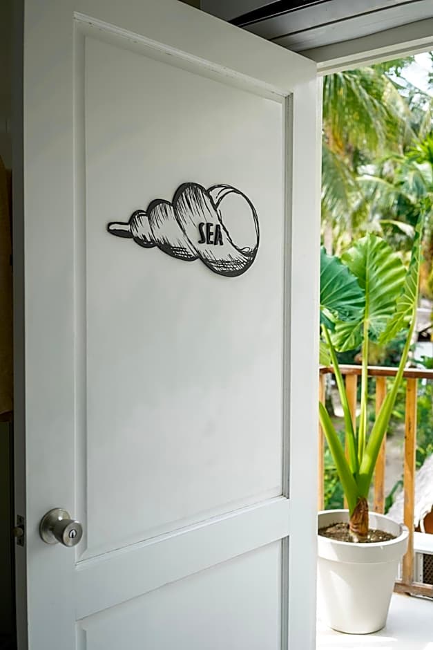 Sea Green Boutique Rooms