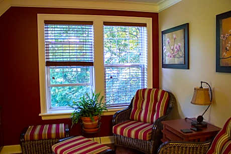 Queen Suite
