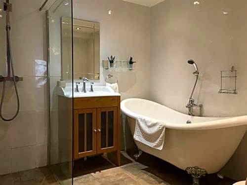 Stoneleigh Barn Bed and Breakfast