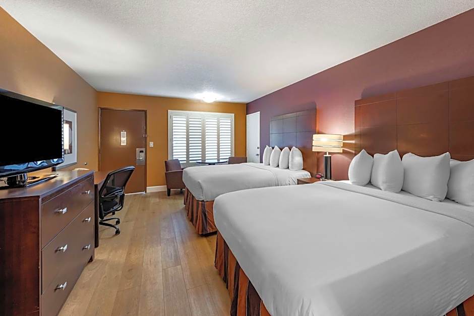 Best Western Plus Stovall's Inn