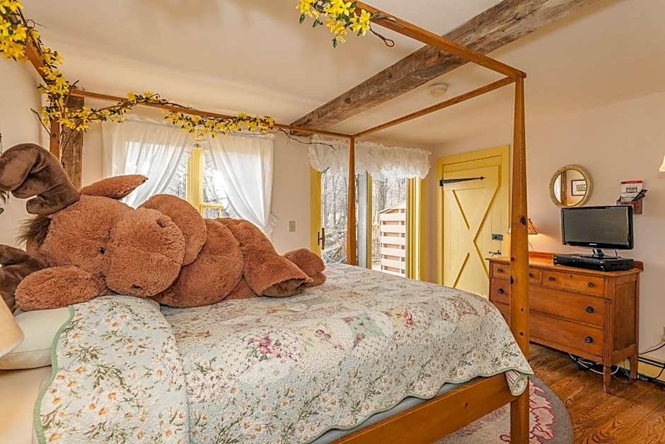 Inn At Buck Hollow Farm