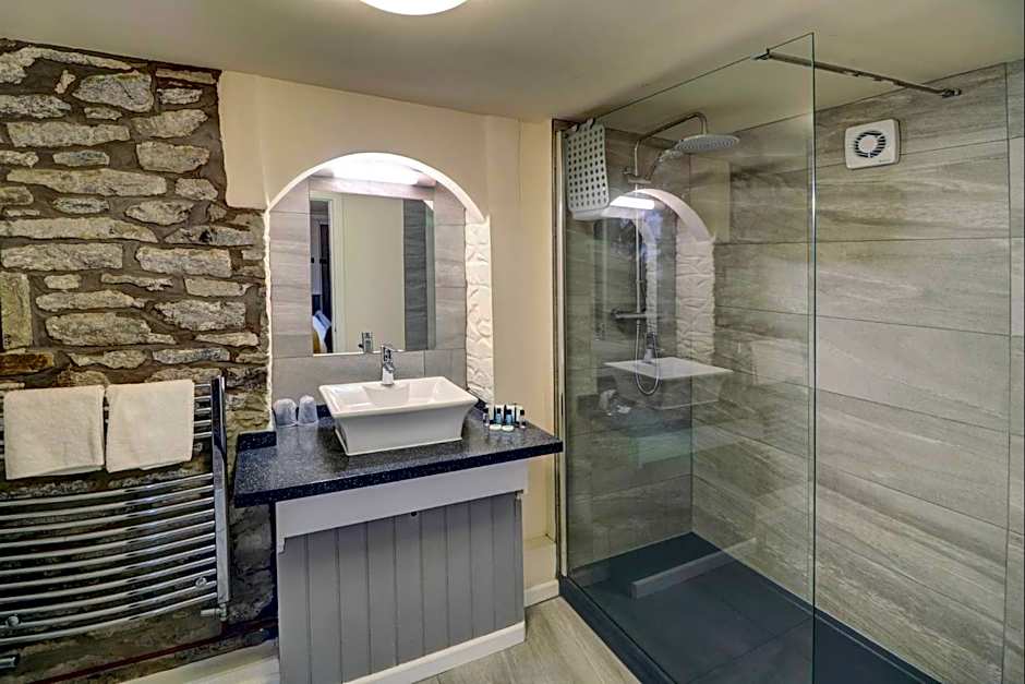 Ye Olde Cheshire Cheese Inn