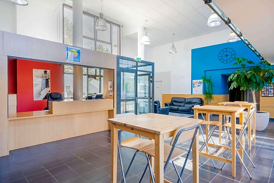 Comfort Suites Pau Idron