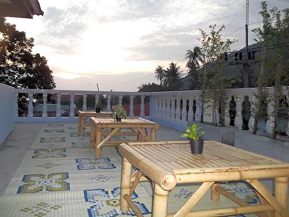 Sleep Tight Hostel at Koh Phangan