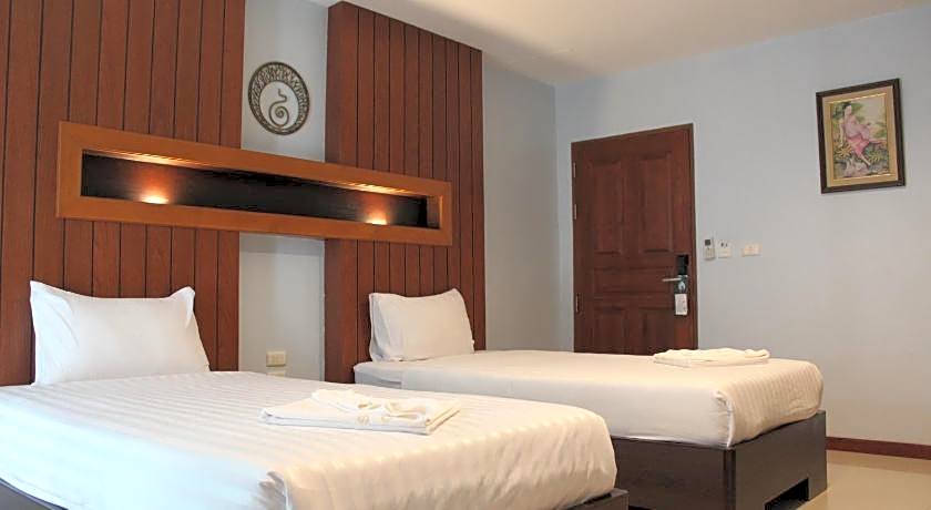 Deva Suites Patong Hotel