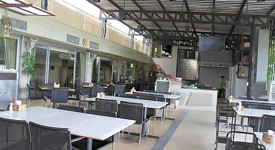 Rattana Park Hotel