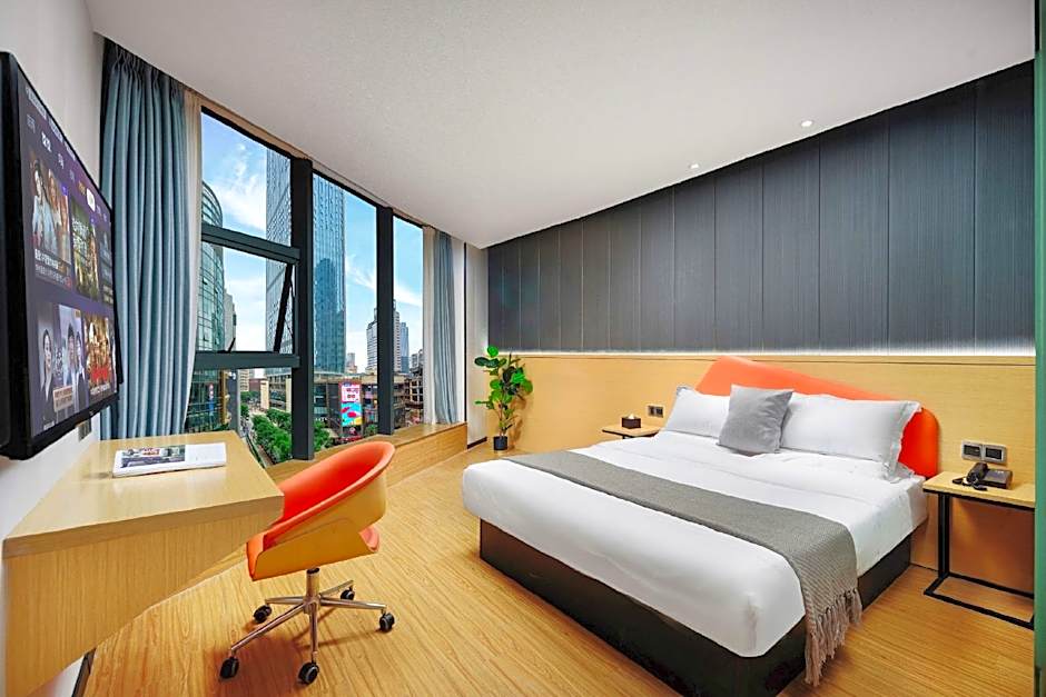 IU Hotel Chongqing Jiefangbei Hongyadong Chaotianmen