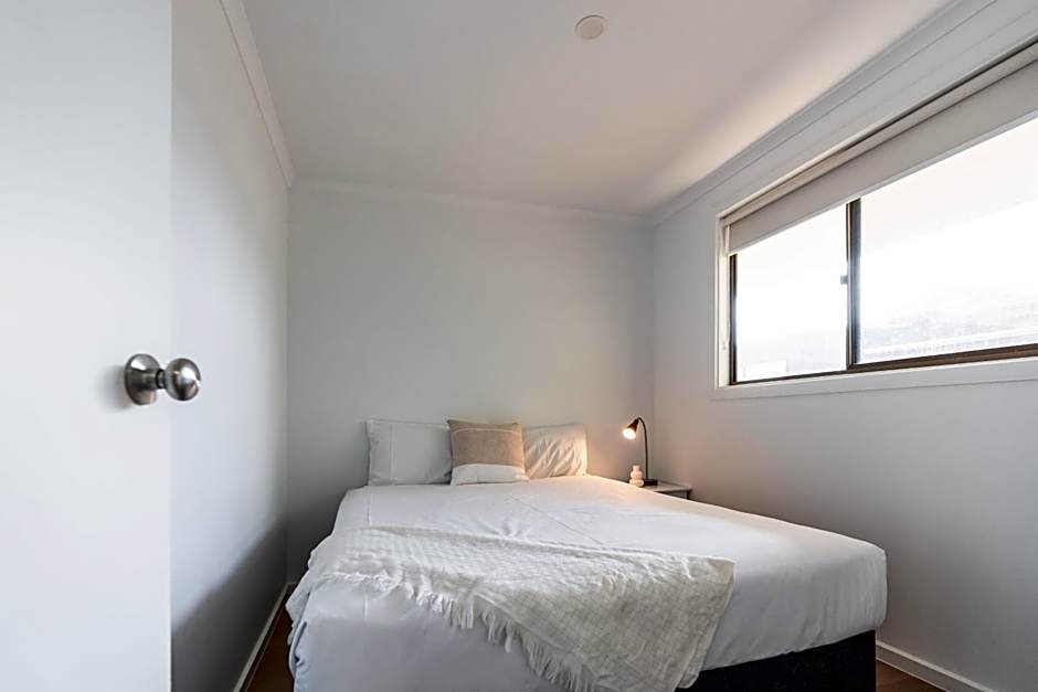 Highway 1 Holiday & Lifestyle Park