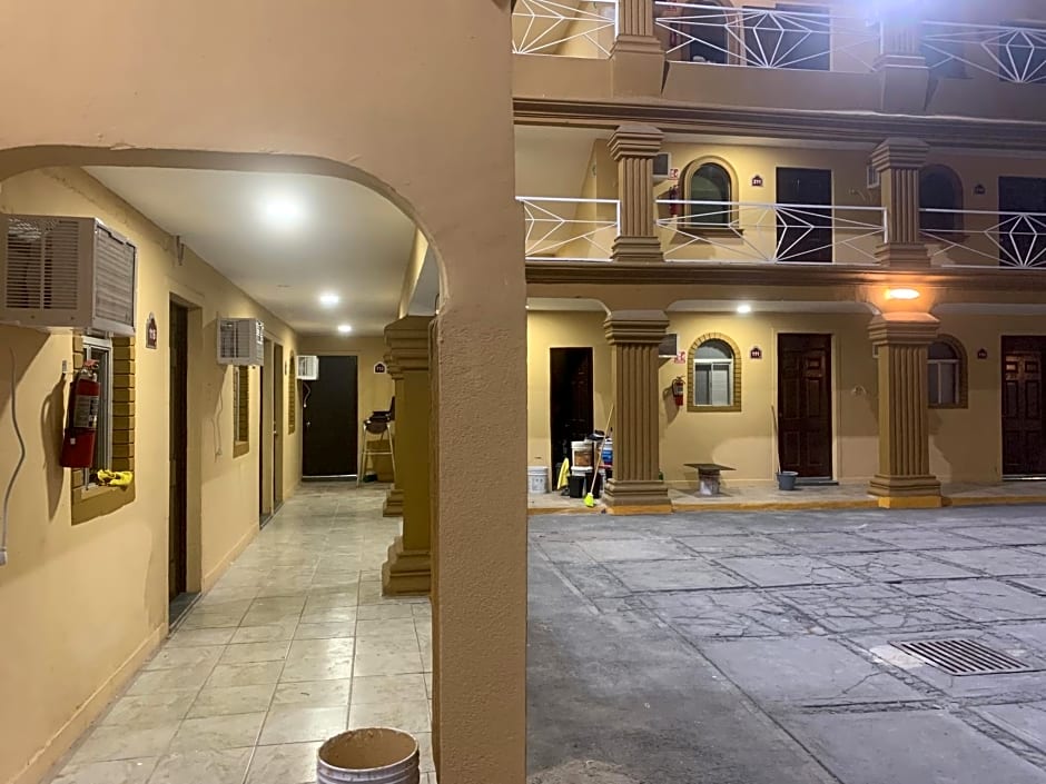 Hotel Los Arcos