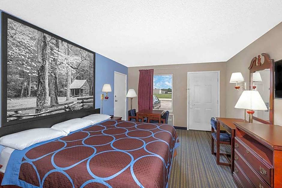 Super 8 by Wyndham Whiteville