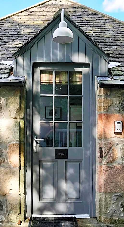 The Lodges @ Barra Castle