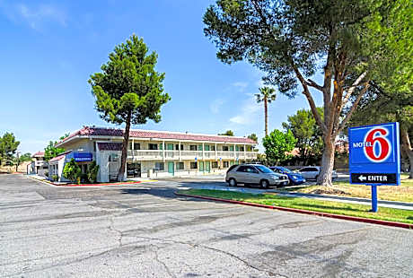 Motel 6-Barstow, CA
