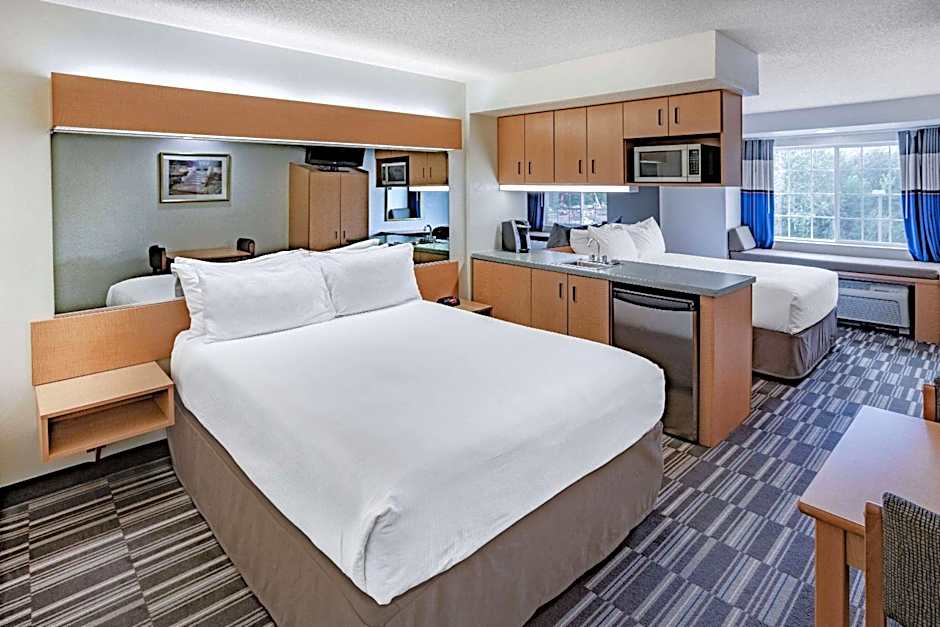 Microtel Inn & Suites By Wyndham Plattsburgh