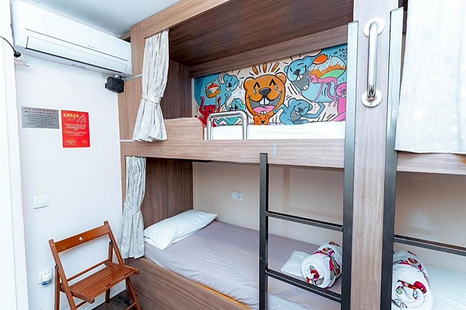 Barcelona & You Hostel Sagrada Familia
