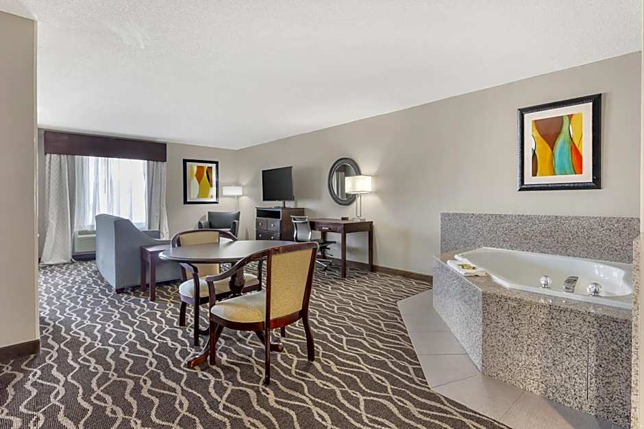 Best Western Plus Suites-Greenville