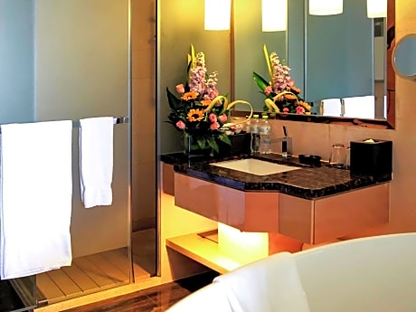 Deluxe Room with 2 single beds, Executive Floor