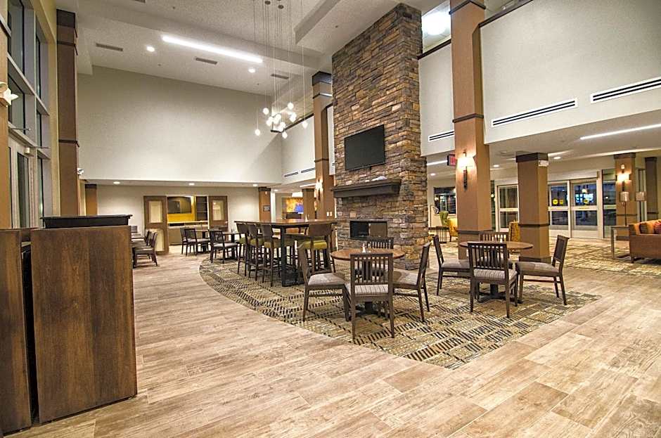Staybridge Suites Marquette By IHG
