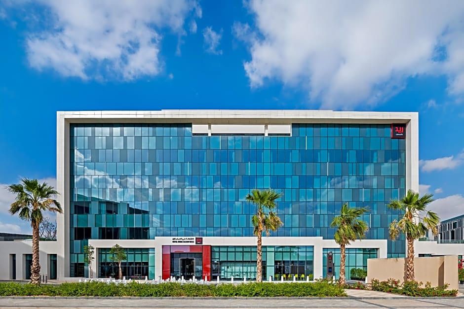 Radisson Red Dubai Silicon Oasis