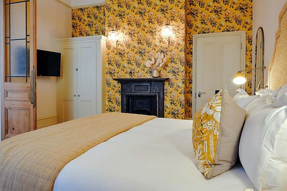 The Black Lion Pub & Boutique Guesthouse