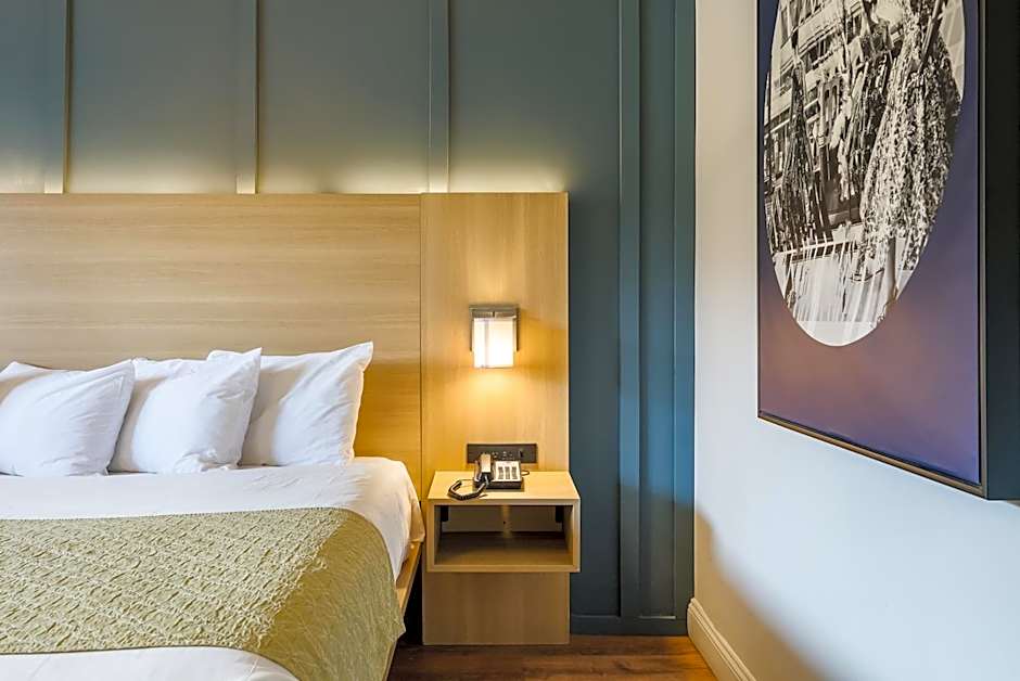 Ardsley Acres Hotel Court